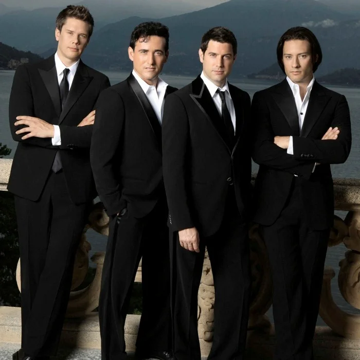 IL DIVO : BIOGRAPHIE DU QUATUOR VOCAL ANGLAIS