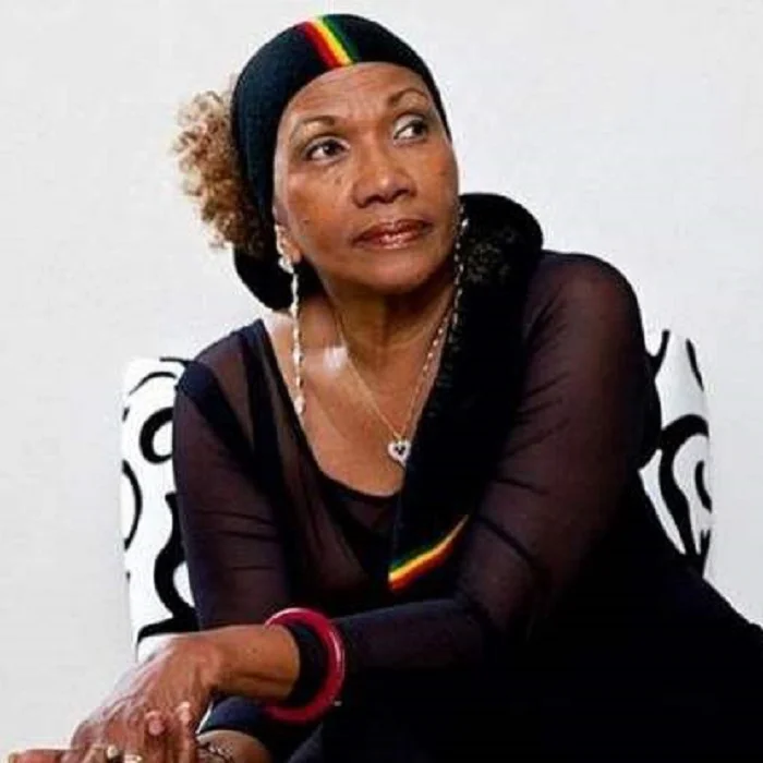 MARCIA GRIFFITHS : LA REINE DU REGGAE FÉMININ