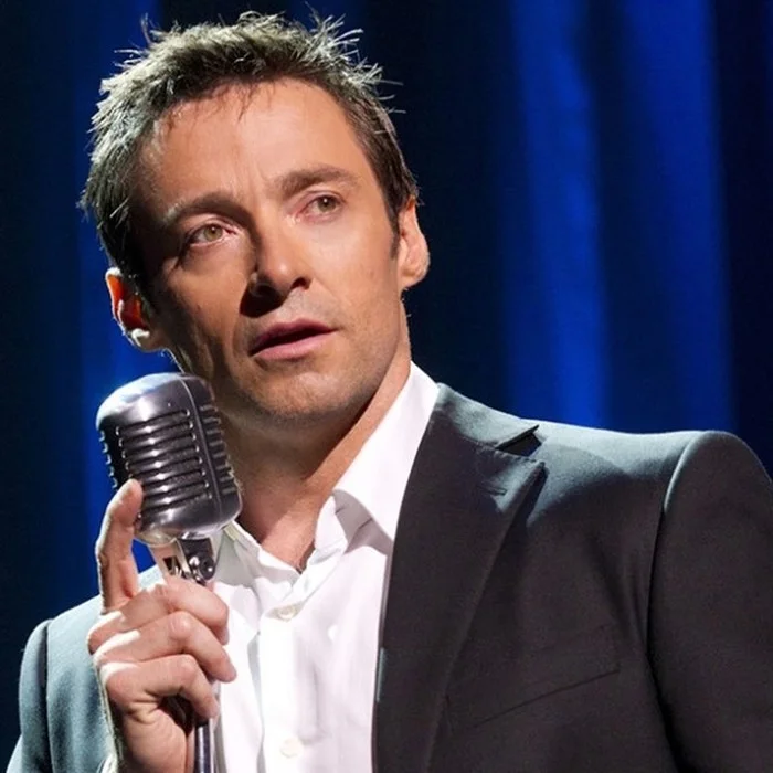 HUGH JACKMAN : BIOGRAPHIE, CARRIÈRE ET SUCCÈS MUSICAL