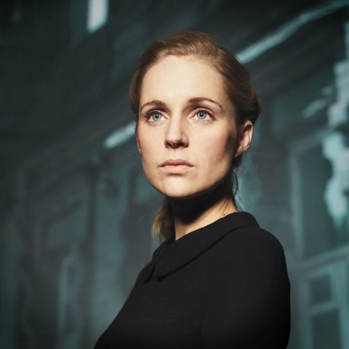 AGNES OBEL : LA MAGICIENNE DE L'ART POP DANOISE