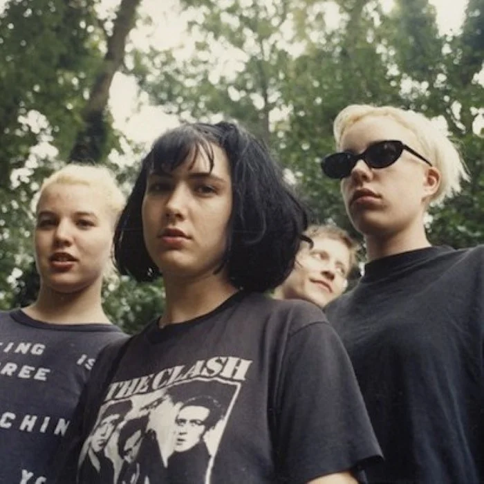 BIKINI KILL : LE GROUPE QUI A RÉVOLUTIONNÉ LE PUNK FÉMININ