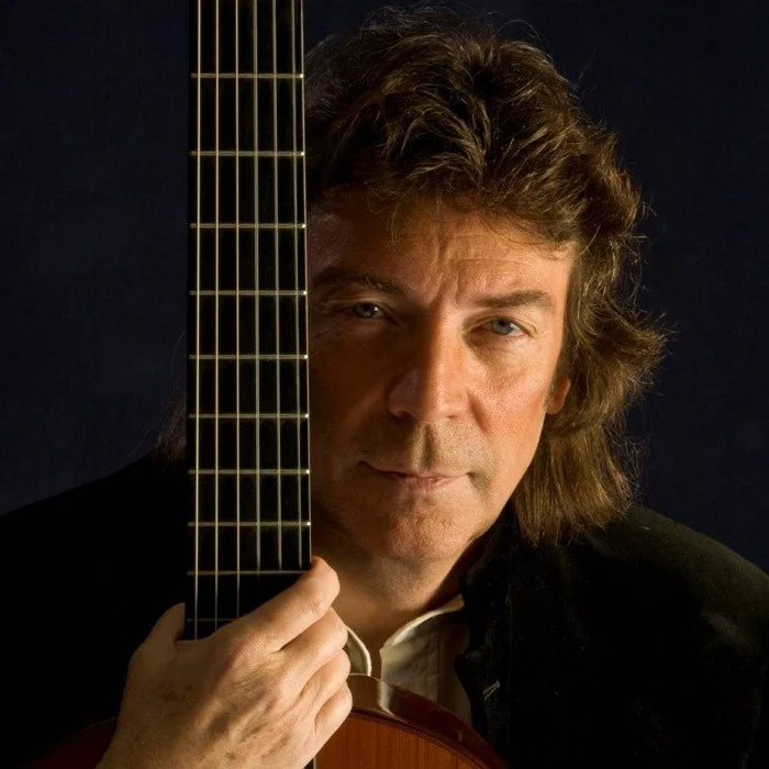 STEVE HACKETT : LE GÉNIE MÉCONNU DU ROCK PROGRESSIF