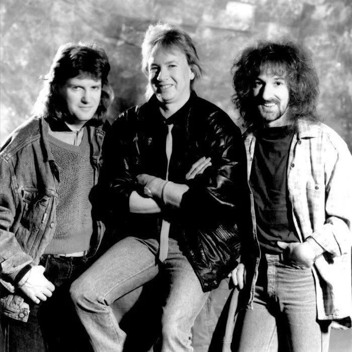 BARCLAY JAMES HARVEST : L'ODYSSÉE PROGRESSIVE D'UN GROUPE BRITANNIQUE