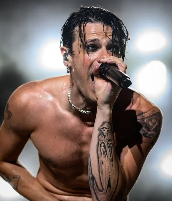 YUNGBLUD : LA VOIX REBELLE DE LA GÉNÉRATION Z