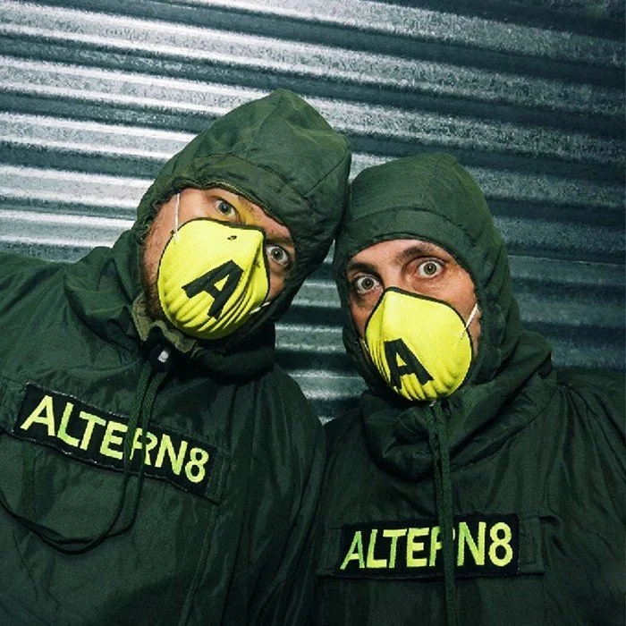 ALTERN 8 : PIONNIERS DU BREAKBEAT HARDCOEUR RAVE