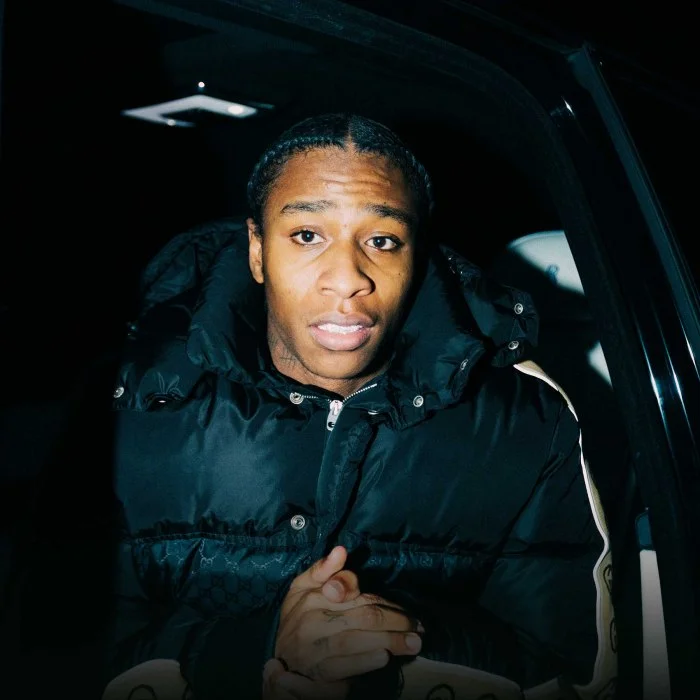 CLAVISH : BIOGRAPHIE DU RAPPEUR LONDONIEN