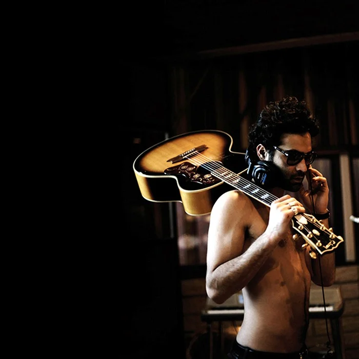YCARE : LE VOYAGE MUSICAL D'UN ARTISTE FRANCO-SÉNÉGALAIS