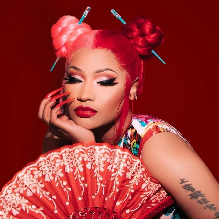 NICKI MINAJ : LA REINE DU RAP, BIOGRAPHIE ET CARRIÈRE