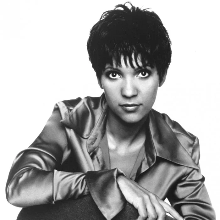ROZALLA : LA REINE DE L'EURODANCE DES ANNÉES 90