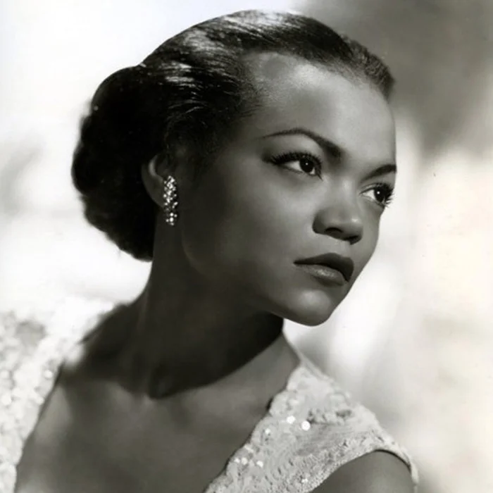 EARTHA KITT : LA VOIX ENVOÛTANTE DE LA SCÈNE JAZZ