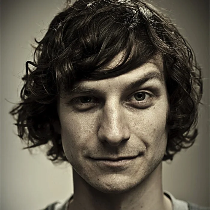 GOTYE : L'HOMME DERRIÈRE LE TUBE PLANÉTAIRE « SOMEBODY THAT I USED TO KNOW »