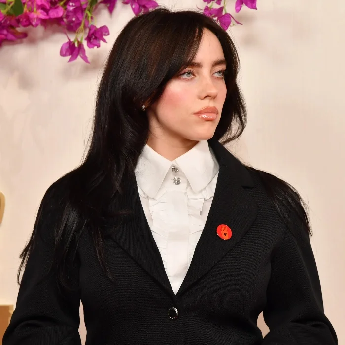 BILLIE EILISH : LA VOIX D'UNE GÉNÉRATION