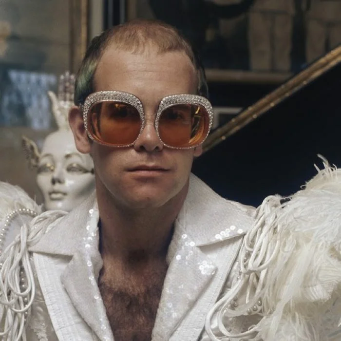 ELTON JOHN : LA LÉGENDE DU PIANO ROCK