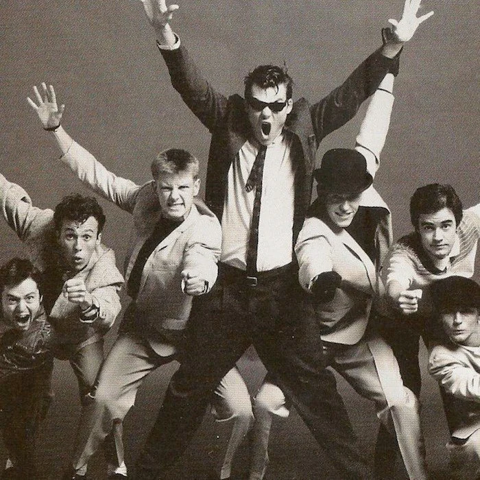 MADNESS : L'HISTOIRE DU GROUPE SKA QUI A MARQUÉ LES ANNÉES 80