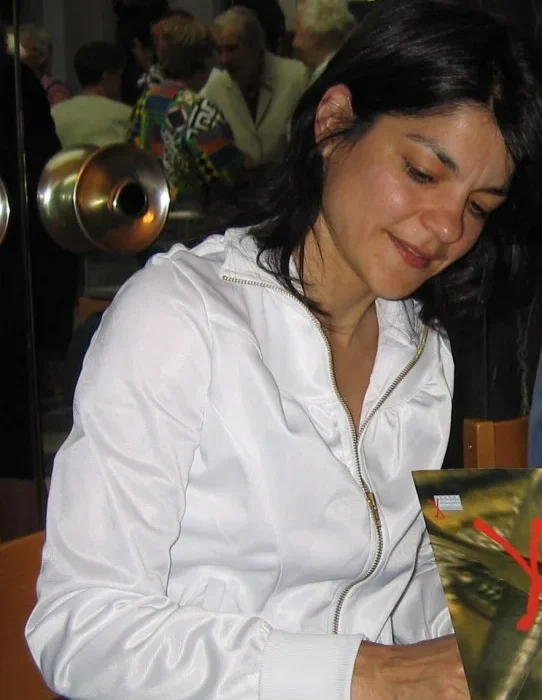 LISA DANN : UNE VOIX FÉMININE DE LA CHANSON FRANÇAISE
