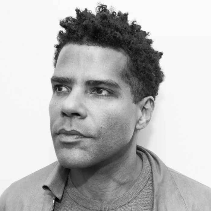 BEN ONONO : LA VOIX BRITANNIQUE DE LA POP ROCK CLASSIQUE