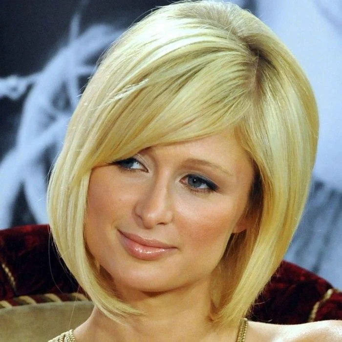 PARIS HILTON : DE L'HERITIERE A L'ICONE POP