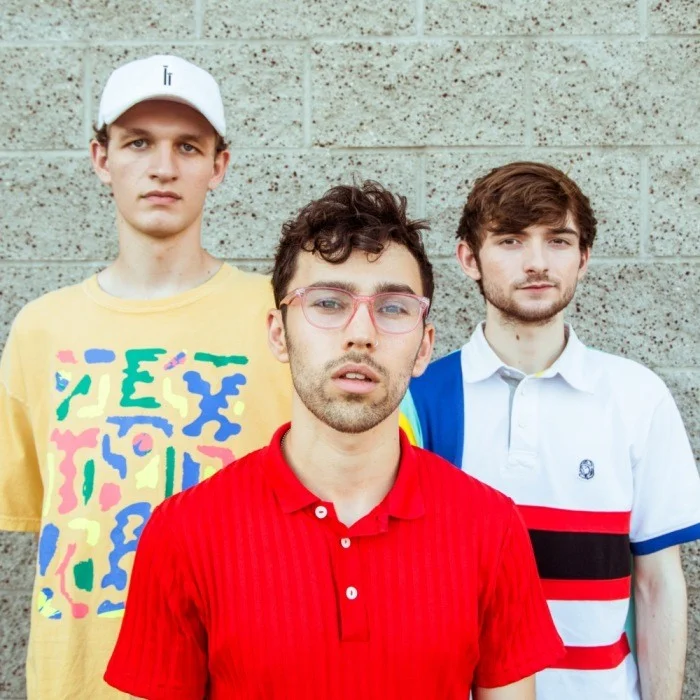LOUIS THE CHILD : LA FUSION ENVOÛTANTE DE LA FUTURE BASS