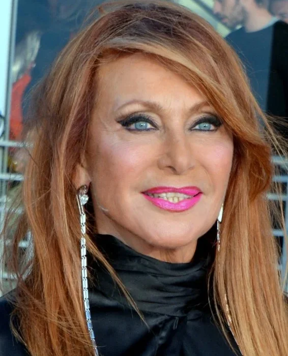 JULIE DE JOHN : UNE VOIX AMÉRICAINE INOUBLIABLE