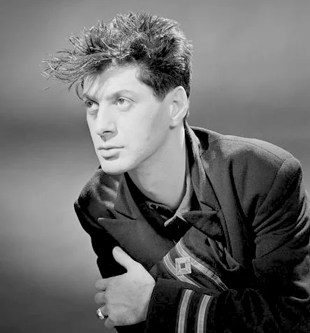 ROBERT FAREL : UNE VOIX DISCRÈTE DE LA CHANSON FRANÇAISE