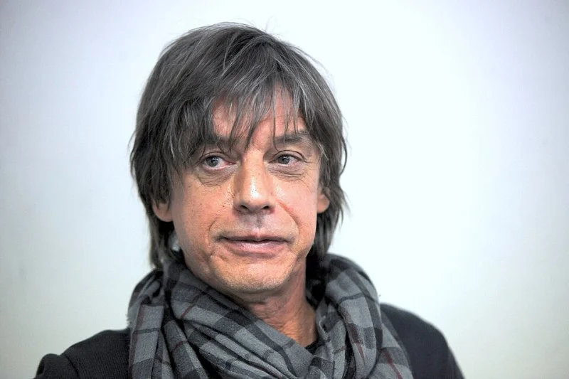 JEAN-LOUIS AUBERT : LA VOIX DU ROCK FRANÇAIS