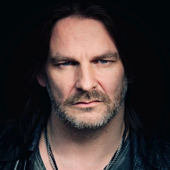 RAY WILSON : LA VOIX ÉPHÉMÈRE DE GENESIS