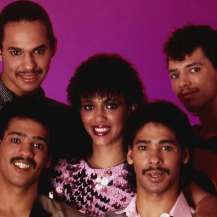 DEBARGE : LE GROUPE FAMILIAL QUI A MARQUÉ LA POP AMÉRICAINE