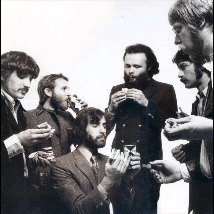 KING HARVEST : LE GROUPE ROCK AMÉRICAIN AU SOLEIL