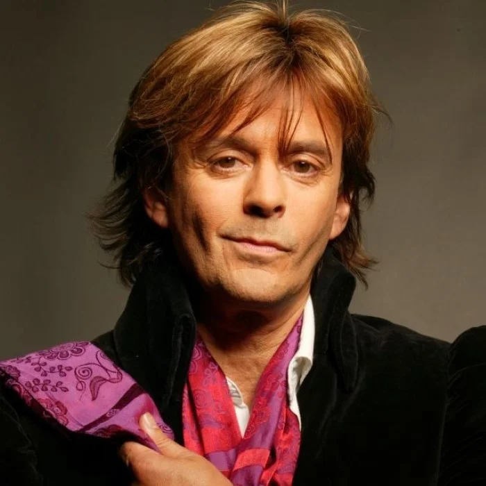 NILDA FERNÁNDEZ : BIOGRAPHIE D'UN CHANTEUR POÉTIQUE