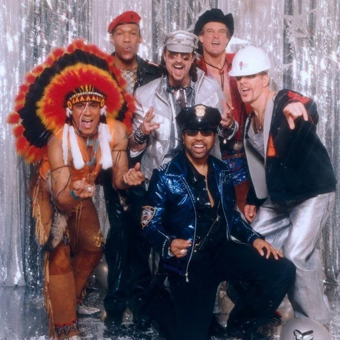 VILLAGE PEOPLE : LE GROUPE DISCO QUI A MARQUÉ LES ANNÉES 70