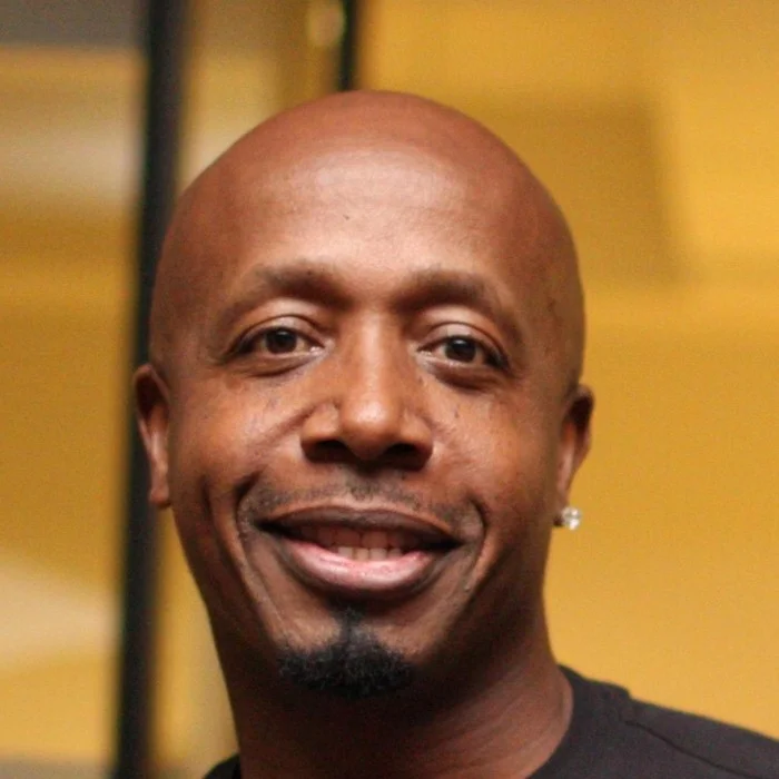 MC HAMMER : LE ROI DU POP RAP DES ANNÉES 90
