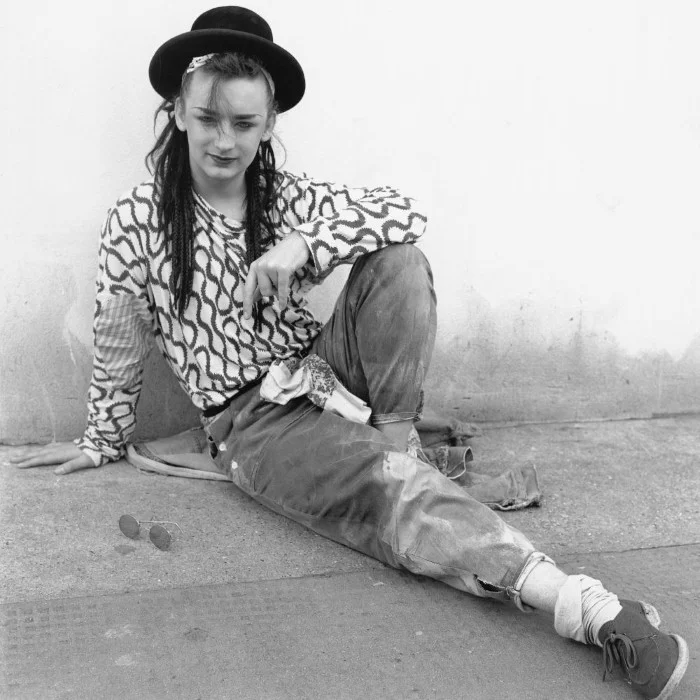BOY GEORGE : ICÔNE POP AU STYLE INIMITABLE
