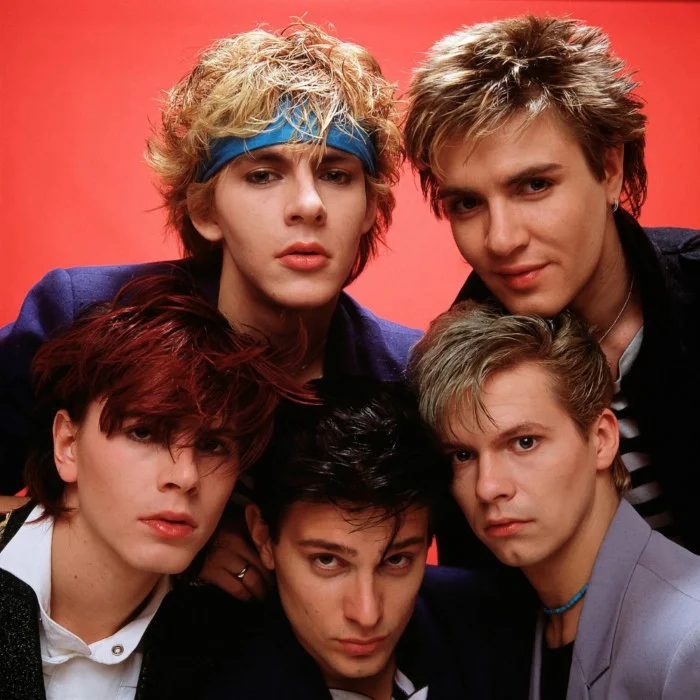 DURAN DURAN : L'ÈRE NEW ROMANTIC ET LE ROCK SYNTHÉTIQUE