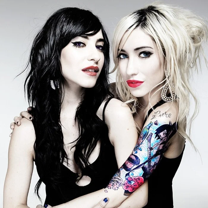 THE VERONICAS : BIOGRAPHIE DU DUO AUSTRALIEN POP-ROCK