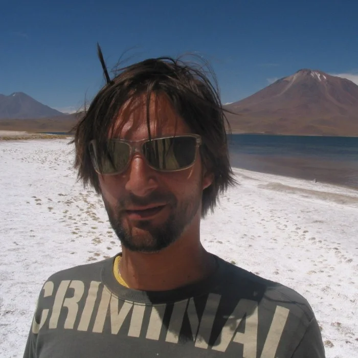 RICARDO VILLALOBOS : LE MAÎTRE DE LA MINIMAL-TECHNO CHILIENNE