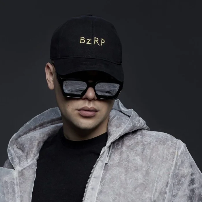 BIZARRAP : LE PRODUCTEUR ARGENTIN QUI A RÉVOLUTIONNÉ LE TRAP LATINO