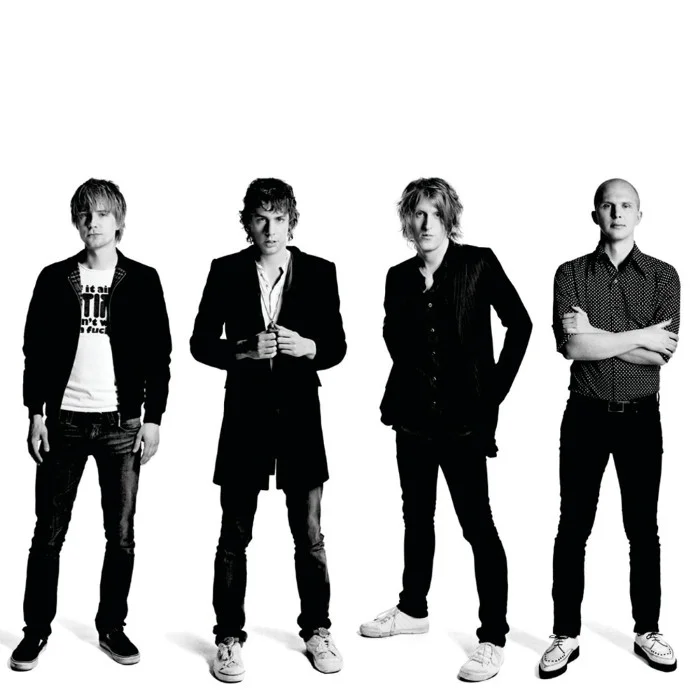 RAZORLIGHT : LE ROCK BRITANNIQUE QUI A ENFLAMMÉ LES ANNÉES 2000
