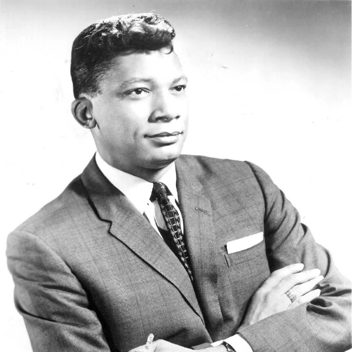 JOHNNY HARTMAN : LA VOIX VELOUTÉE DU JAZZ VOCAL
