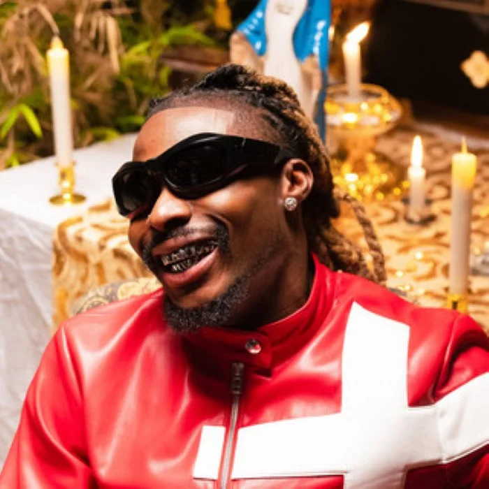 ASAKE : L'ASCENSION D'UNE STAR DE L'AFROBEAT