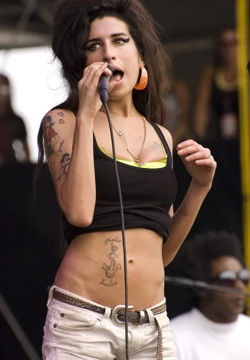 LAURA DOHERTY : L'ÉTOILE ÉPHÉMÈRE DE LA POP IDOL