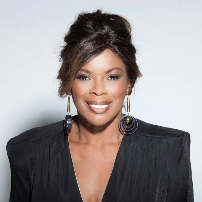 MARCIA HINES : UNE VOIX LEGENDAIRE DE LA MUSIQUE AUSTRALIENNE