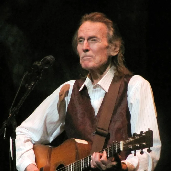 GORDON LIGHTFOOT : LÉGENDE DE LA MUSIQUE FOLK CANADIENNE