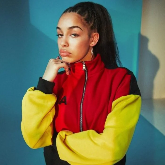 JORJA SMITH : LA REINE DE LA NEO-SOUL BRITANNIQUE