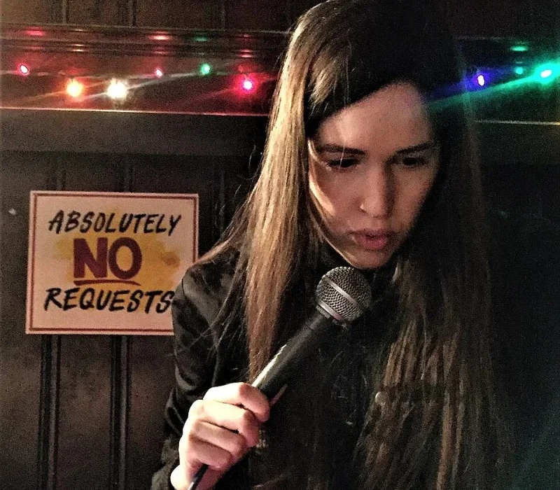 MARIE DAVIDSON : L'ÉLECTRO MONTRÉALAISE QUI A RÉINVENTÉ LA SYNTH POP