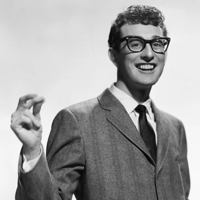 BUDDY HOLLY : LÉGENDE ÉTERNELLE DU ROCK 'N' ROLL
