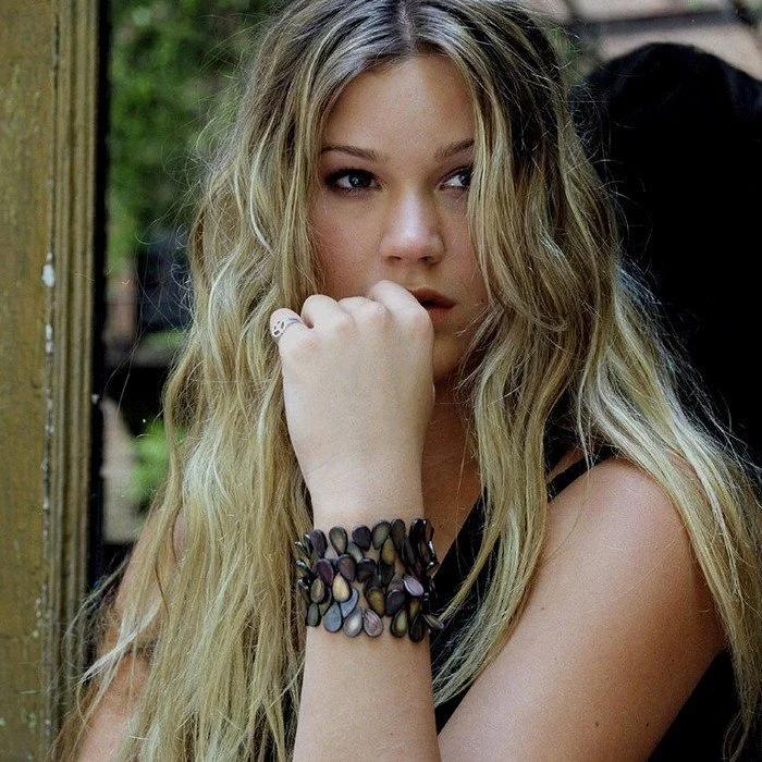 JOSS STONE : LA VOIX SOUL ANGLAISE QUI A CONQUIS LE MONDE