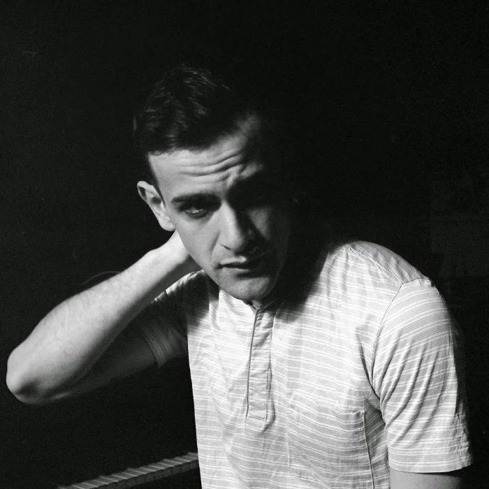 JOSEF SALVAT : LA VOIX QUEER DE LA POP AUSTRALIENNE