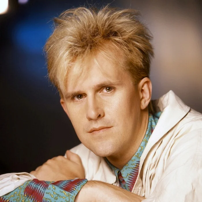 HOWARD JONES : LE SYMBOLISME POP DES ANNÉES 80