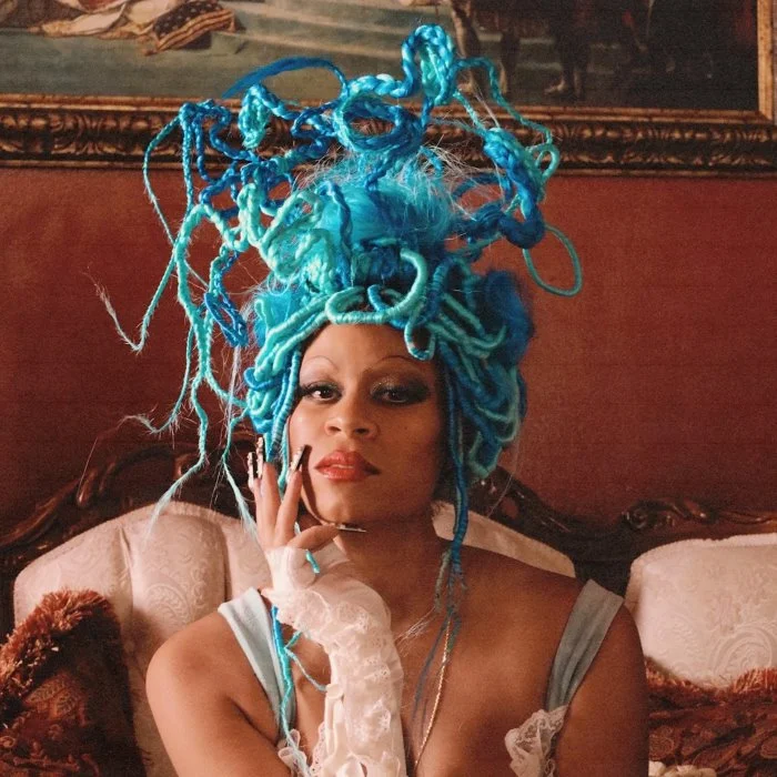 ALUNA : LA VOIX ÉLECTRO-POP QUI A MARQUÉ LES ANNÉES 2010