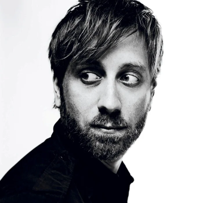 DAN AUERBACH : DU BLUES D'AKRON À LA CONSÉCRATION SOLO